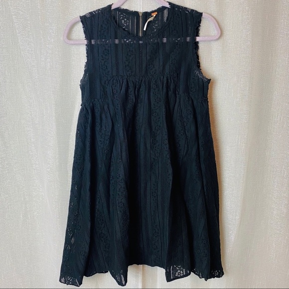Free People Tops - Free People black flowy lace high neck tank ~S